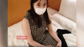 FC2PPV 4595990 ※1/5まで83％OFF※【ハメ撮り】【中出し】モデル級のスレンダー美人人妻の美体を弄び、綺麗なパイパン陰部に強制中出し。