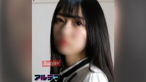 FC2PPV 4614830 [f] Buceta linda com uma fenda clara, fofa, bunda redonda, o segundo sexo cru de Yui-chan