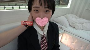 FC2PPV 4621874 【無・個撮】初々しい透明感のある地味子ちゃんに大人のHを教えます！/制服コス【特典で高画質】