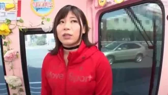 ¡La verdadera luchadora profesional Shiori (años) pierde su virginidad y hace su debut audiovisual justo antes del combate después de una larga ausencia! ! ¿Es cierto el rumor de que las mujeres más fuertes tienen un clítoris más débil? ? El único clítoris sensible que no se puede entrenar