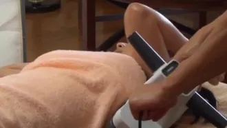 Femme mariée massage à l'huile voyeur 8 heures compilation