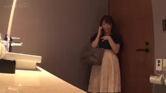 Reaparición Una verdadera mujer casada amateur que se vio obligada a aparecer en obediencia a su marido que quería ponerle los cuernos Caso 2 Ama de casa a tiempo completo Saki Fujitani Años Vive en la ciudad de Futtsu, Prefectura de Chiba Primer sexo crudo en su vida con el pene de otro hombre libro