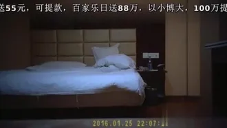 Hostess che guadagna 15.000 yuan al mese