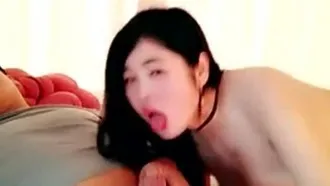 A pretty and beautiful girl with beautiful breasts and big breasts makes an appointment with a netizen to live broadcast sex at his home. There are so many tricks and various positions to fuck her, and she screams: My hole is so itchy, fuck me, fuck me to death, so hard! Mandarin!