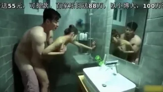 Fazendo sexo no chuveiro com o Sr.