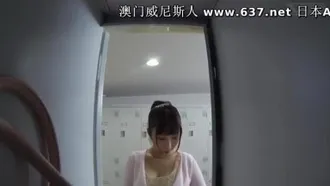 男成员们被穿着紧身衣巨乳翘臀的严肃教练完全勃起！当我偷偷喝春药让她兴奋时，我会反复射精，射精得身体颠倒。