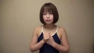 Traje de baño escolar de Dios que queda perfecto cuando está mojado y brillante. Nuevo traje de baño escolar. Fabricante de trajes de baño a●ena F●OTM●RK S●lesta Tsundere loli hermosa niña Nonono Maeda.