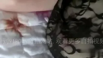 丈母娘没穿内衣黑丝透奶 勾引女婿做爱