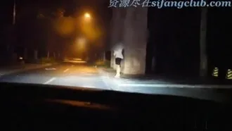 [¡Selección local!] Recogí a una mujer en la calle por la noche y no pude conseguir un auto. Me costó mucho subirla al auto y comenzar a disfrutarlo~.