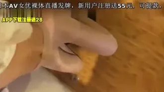 王狗蛋酒店爆操上海第一公厕骚女大学生,从床上操到卫生间又干到客厅
