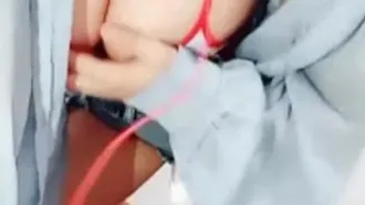 [Chinese anchor leaked] Dark cute girl~ Touching and rubbing her breasts makes her pussy tremble~ Accompanying the godfathers to relieve the loneliness at night~