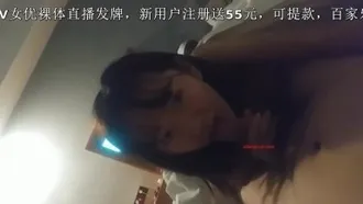 週末和漂亮大三女友開房啪啪 外表清純美女口活如此犀利 無套幹出好多白漿內射