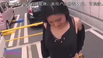 アジアのネットセレブ美女(BaeLil)が駐車場で露出して流しで外国人男性の巨根と不倫して激しいセックスと顔射