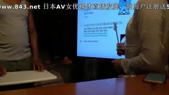 《雪白淫荡少妇和黑人老公那些事》～老公一听到可以中出就甘愿好好学中文！