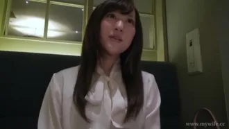 [人妻偷情愿望]超美素人妻系列 东野麻里 年齢：23歳 结婚历：半年目