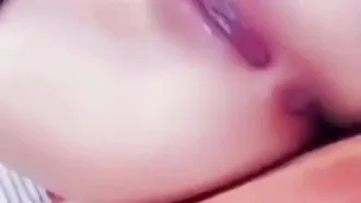 [Короткое видео] Сексуальная маленькая пизда Дин