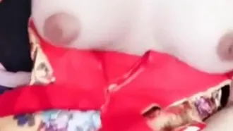 Очень красивая маленькая интернет-знаменитость, сестра Тайчжоу снимает селфи с сексом и видео с мастурбацией