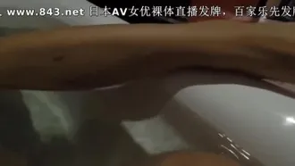 【超清專題】第一集 - 假期驅車約操98年極品爆乳靚妹 高跟黑白絲 各式亂操