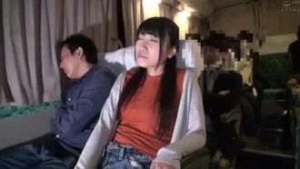 乳首こねくり回し夜行バス痴漢2全員中出しVer.