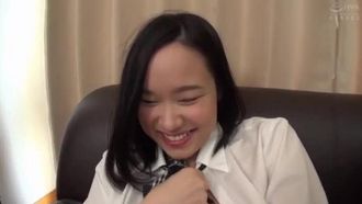 学園で一番可愛く清楚な純白美少女はSEXで心を満たす中出し願望娘 ふみか 初乃ふみか