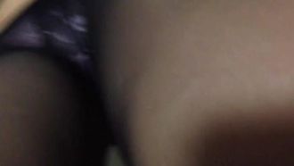 終於搞定了剛搬來不久的氣質女鄰居,身材修長性感,主動要求自拍說：射在臉上,我是騷逼小騷貨,操的好舒服,快乾我小騷穴！ 1