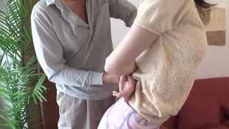 ZEAA-039 若妻の子宮にザーメンぶっかけ 変態義父の狂った性欲 有坂深雪