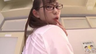 W天才痴女に囁かれながらヌカれ続ける誘惑お姉さん逆3P中出し 美谷朱里 星奈あい