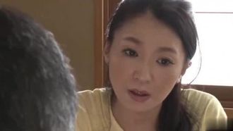 SPRD-1094 아빠, 우리 집은 벌써 너무 가렵고 젖어 있어요... Yantang Shipoli