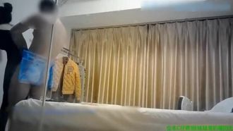 大雞巴操的美女高呼：給我,要死了,我快不行了,操死我,