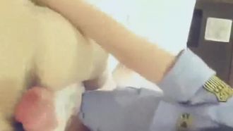 最高のロリ少女Xi DaidaiのPL制服が惨めな男とオーラルセックスとオナニービデオを持っている