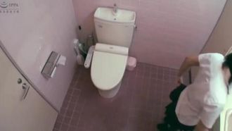 Versteckte Kamera: Squirting, Toilettenmasturbation, Meisterwerk einer Auswahl extrem süßer Mädchen