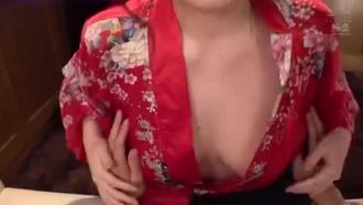 È così gentile che si affretta a servirti fino allo spettacolo vero e proprio! ! Nodoka Sakuraba, ragazza con le tette tremanti di Fcup