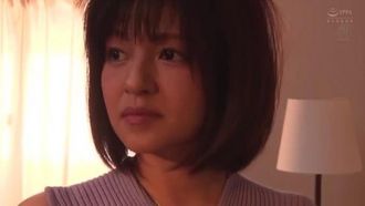 美しき親友の母親 年下男の不慣れだが強靭なセックスに溺れて…。 西村有紗
