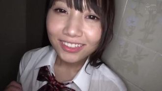 個撮性交 制服少女とオジサン 汗っかきのハニカミ少女がプライベートイチャラブSEX 香坂みりな