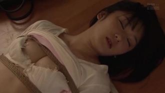 緊縛団地妻 罠に堕ちた幼妻 宇佐美なな