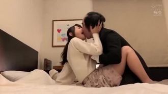 아빠 활 미소녀는 좋아하는 중년 아버지와 오늘도 촉촉하고 진한 질로 느끼는 섹스를한다 요시오카 히요리