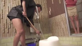 女神戴绿帽温泉之旅 美浓铃目