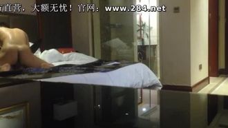 Guangdong Little Fresh Meat Series: ho fatto sesso con una cognata particolarmente sexy vestita da infermiera con calze nere
