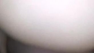 5697-样子纯情的女主播穿着水手制服勾搭小车司机路边