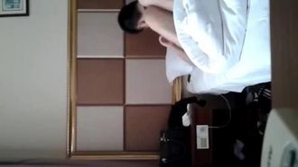 5501-完璧な顔、長い髪、そして良い気質を持つ美しい女子大生が、セックスパートナーとホテルの部屋にチェックインします