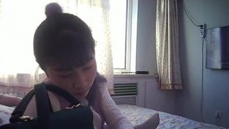91 Convidados de três vadias: Milk Brother fode a esposa do amigo e depois fode a filha do segundo ano 7