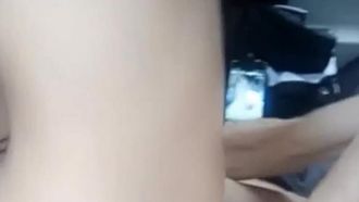 5287-La piccola bellezza pura, carina e snella e la trasmissione in diretta del sesso in macchina all'aperto del fratello magro sono così gentili
