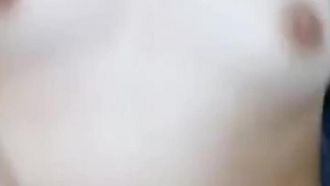 美女全裸诱惑秀.脱光光椅子上掰开逼逼特写挺能毛多
