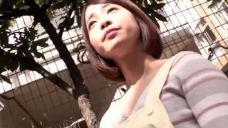 345SIMM-327 パパさんに絶大な人気の保育士さんに筆おろしをお願いしてみた結果www