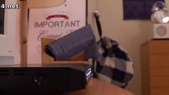 La mia amica d'infanzia appare in un'immagine video. La amo così tanto che impazzisco di gelosia. Ruka Inaba ha un'erezione distorta.