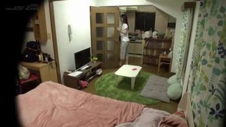 Baño de hermanos por primera vez en varios años. ``¿Te gustaría darte un baño con tu hermano?  Yuuka, estudiante universitaria de segundo año.