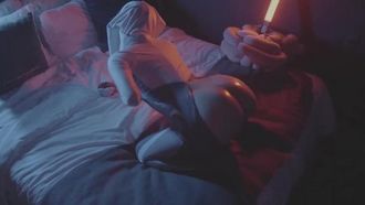 Das neueste durchgesickerte Internet-Promi-Schönheits-Originalbild der Yuzuki-Jade-Serie 68P + 4K Ultra-High-Definition-Video 1V, eng anliegender Science-Fiction-Kristallstab masturbiert haarloses Loch ist voller Versuchung