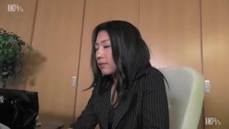 heyzo _ Yuko Gunji Working Woman ~Eine coole Managerin, die Männer mit ihrem Kinn behandelt~