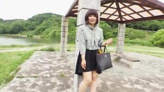 再登場を多く頂いた底抜けに明るい痴女ビッチ妻と行く露出の旅！青姦、3P、アナルセックス、2穴ファ