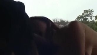Mai dopo aver visto il capo del college di sesso brutale che divora il cavallo in mezzo